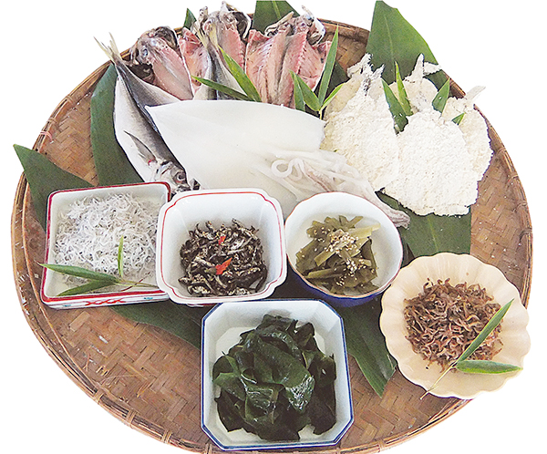 【3】瀬付あじ一夜干 (4～6枚)/瀬付あじフライ用 (5～6枚) /萩ちりめん (80～90g)/真いわし田作煮/干わかめ/剣先いか一夜干/山椒ちりめん/茎酢